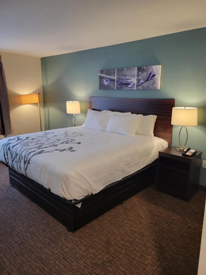 Sleep Inn Greensboro - Coliseum Area エクステリア 写真